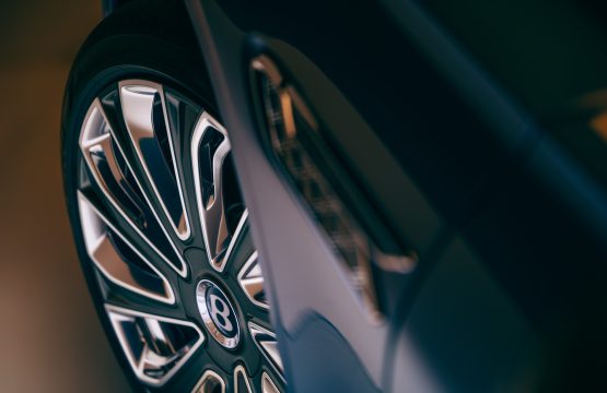 bentley-flying-spur-mulliner-2025-viet-nam