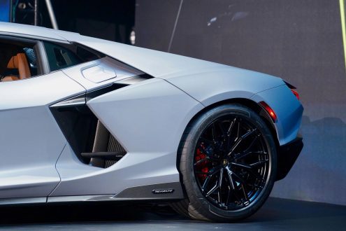Lamborghini_Revuelto_Viet_Nam