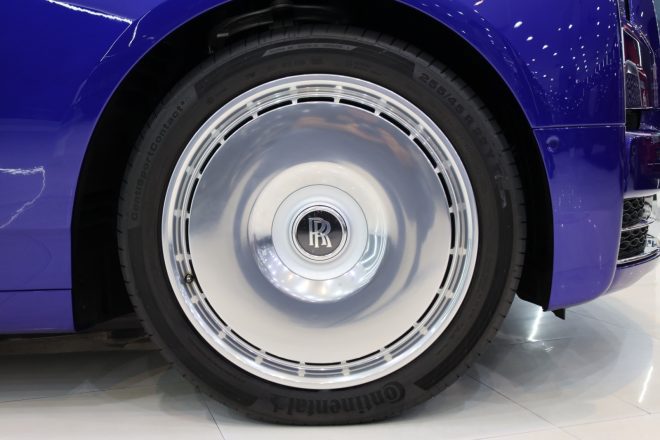 Rolls-Royce-Phantom-độc-lạ-về-Việt-Nam01 Rolls-Royce-Phantom-độc-lạ-về-Việt-Nam