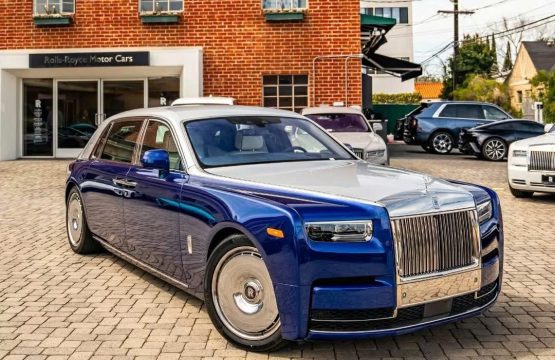 Rolls-Royce-Phantom-độc-lạ-về-Việt-Nam08 Rolls-Royce-Phantom-doc-la-ve-Viet-Nam