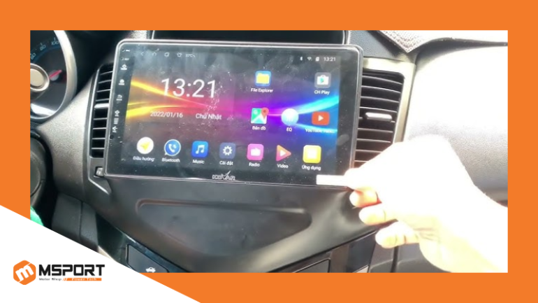Xử lý lỗi màn hình Android ô tô không nhận camera hành trình