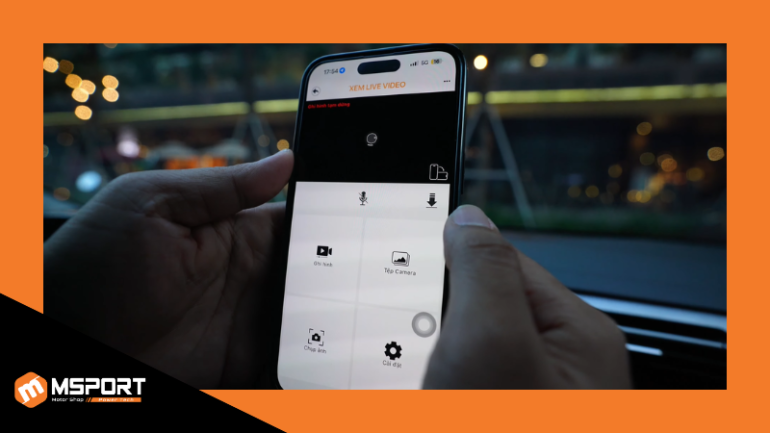 Truy cập ứng dụng để xem camera hành trình trên điện thoại